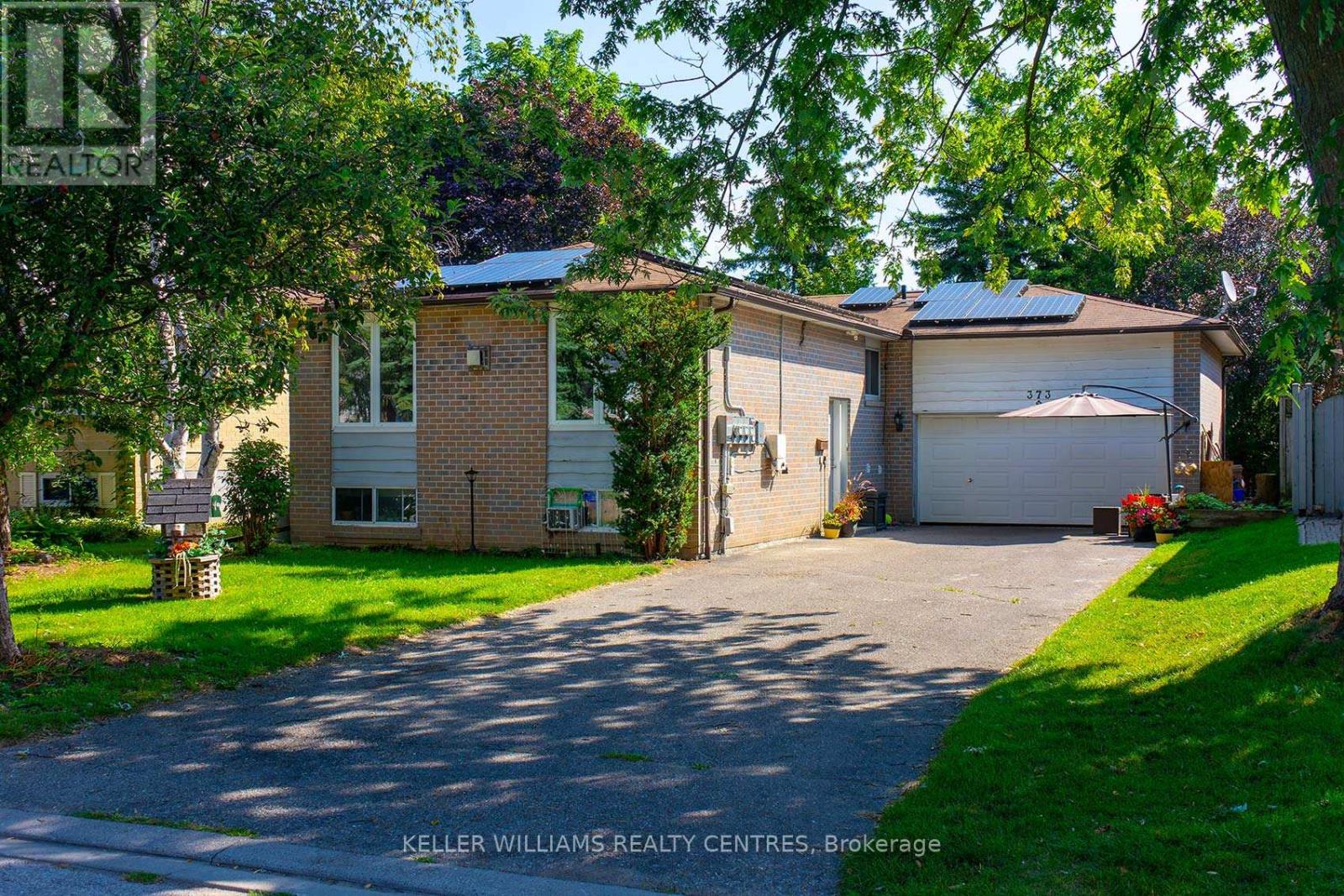 373 BORDEN AVENUE, Newmarket, Ontario