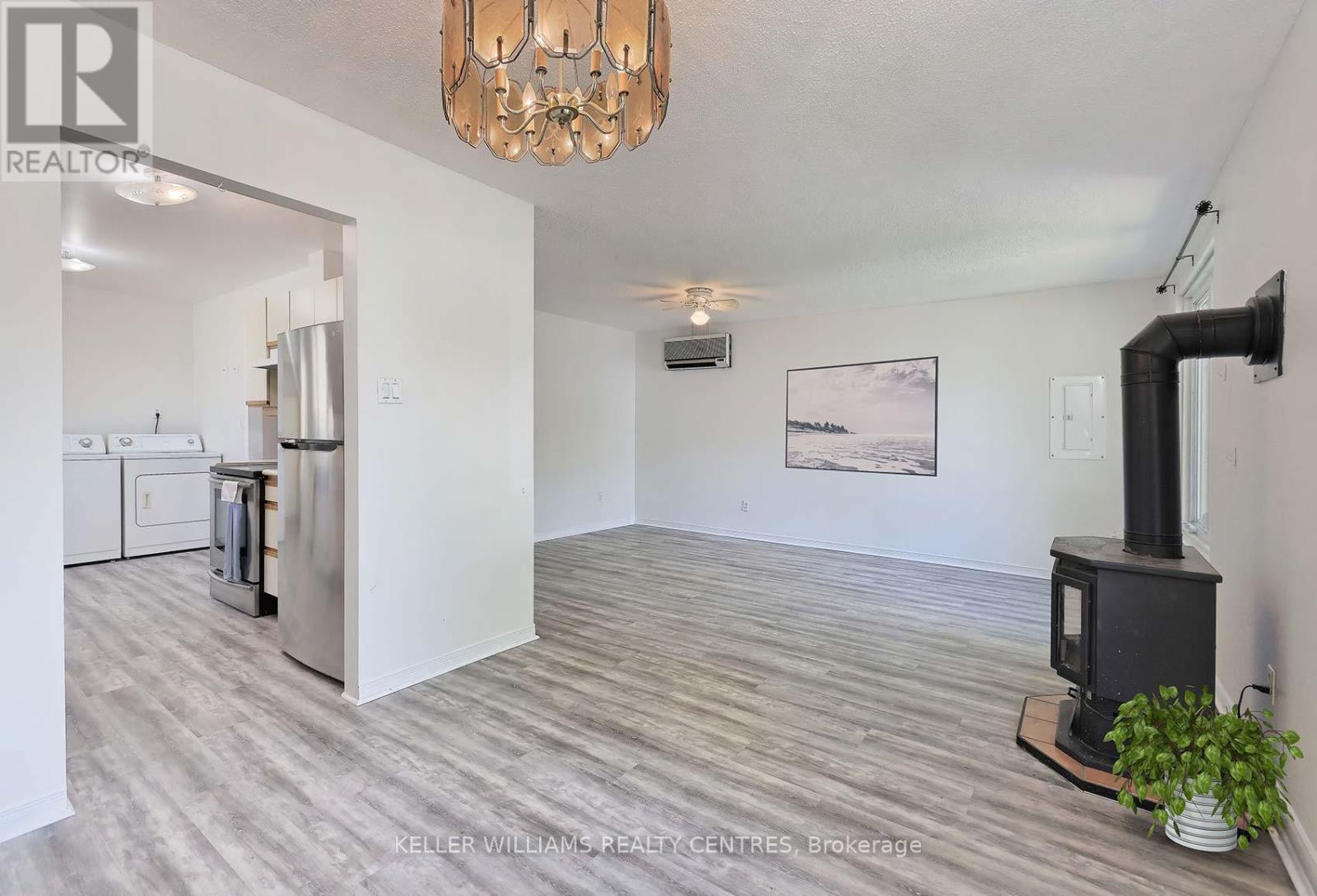 373 Borden Avenue, Newmarket, Ontario  L3Y 5C1 - Photo 10 - N12386086
