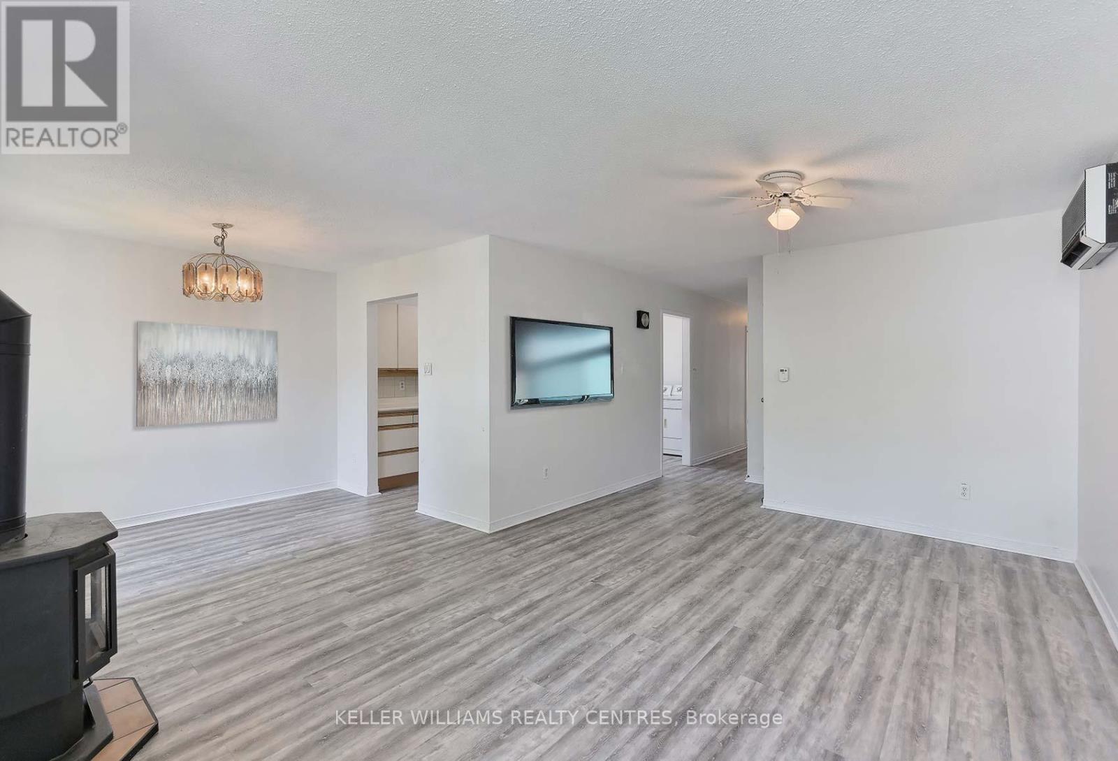 373 Borden Avenue, Newmarket, Ontario  L3Y 5C1 - Photo 11 - N12386086
