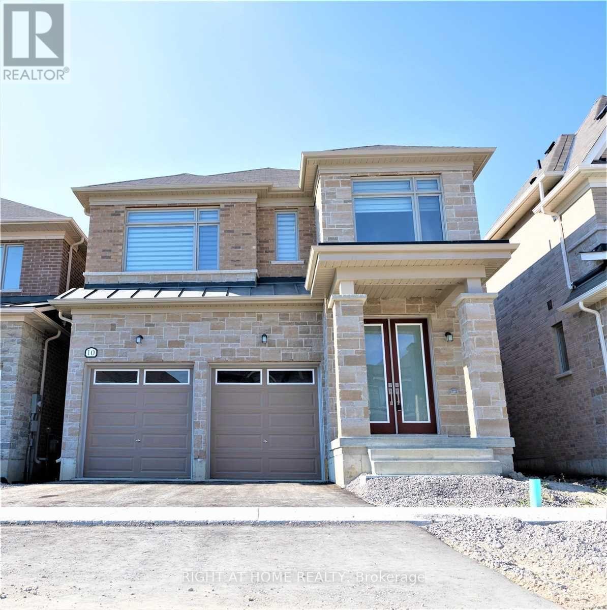 10 SPRUCEDALE WAY, Whitchurch-Stouffville, Ontario