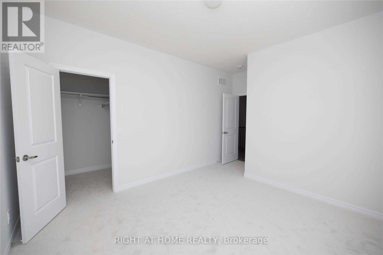 10 Sprucedale Way, Whitchurch-Stouffville, Ontario  L4A 4X3 - Photo 26 - N12386094