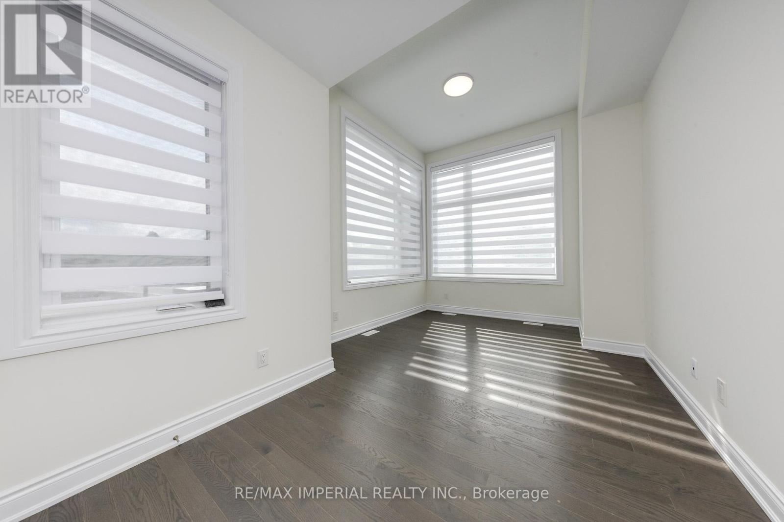 20 Harold Humphrey Street, Markham (Angus Glen), Ontario  L6C 3N2 - Photo 36 - N12386111