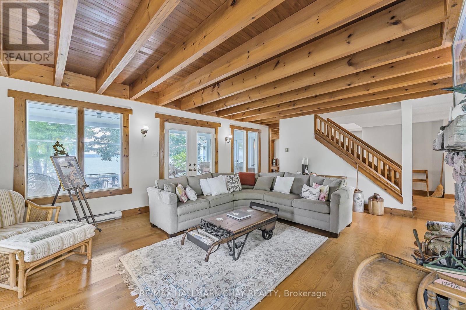 209 Bay Street, Oro-Medonte (Shanty Bay), Ontario  L0L 2L0 - Photo 18 - S12386085
