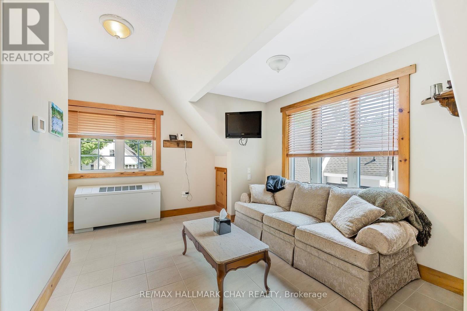 209 Bay Street, Oro-Medonte (Shanty Bay), Ontario  L0L 2L0 - Photo 29 - S12386085