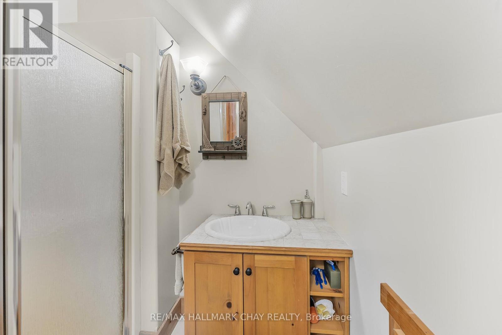 209 Bay Street, Oro-Medonte (Shanty Bay), Ontario  L0L 2L0 - Photo 30 - S12386085