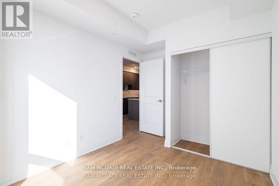 2709 - 30 Elm Drive, Mississauga, Ontario  L5B 0N6 - Photo 12 - W12386060