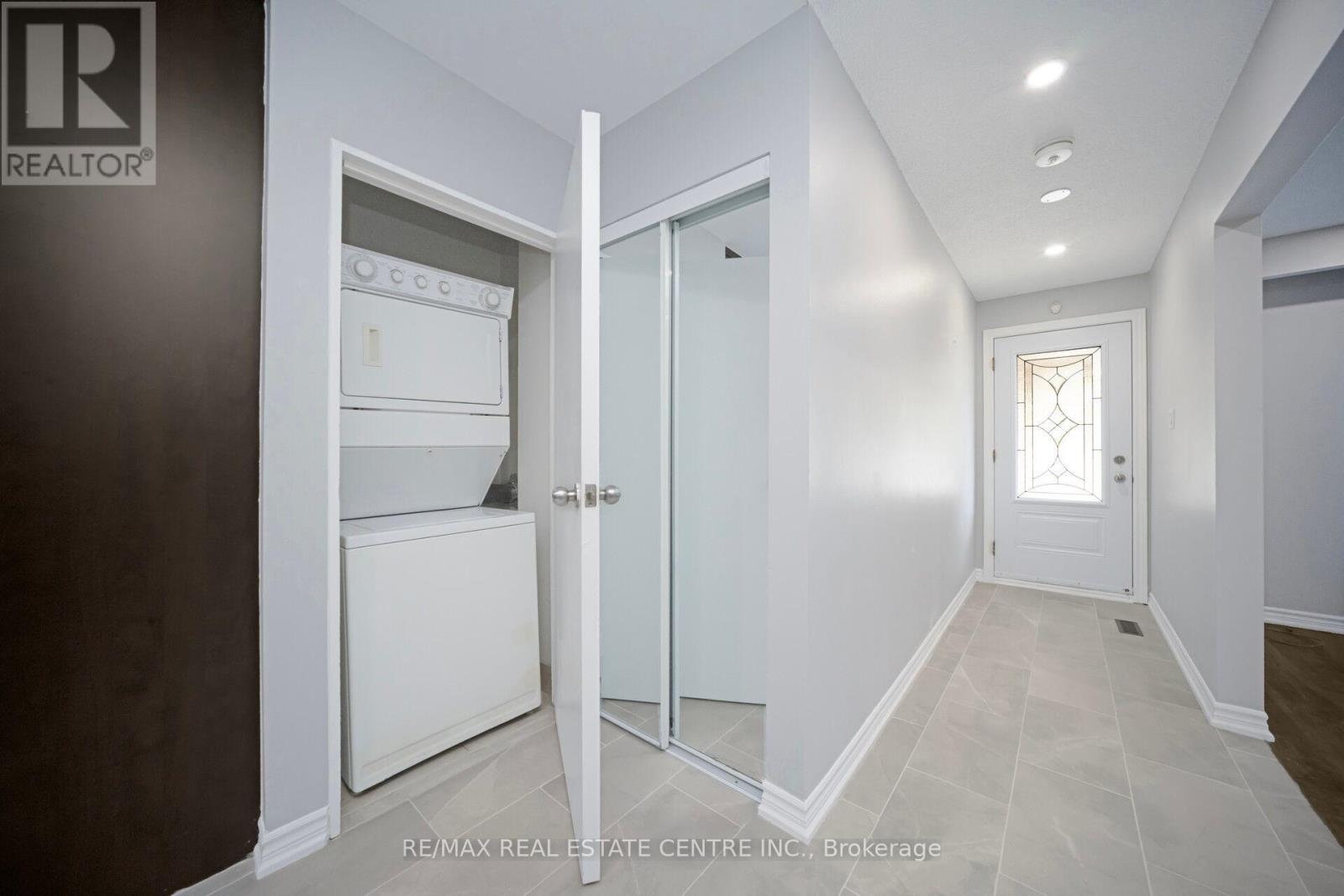 35 Madison Street, Brampton (Central Park), Ontario  L6S 3C4 - Photo 16 - W12386075