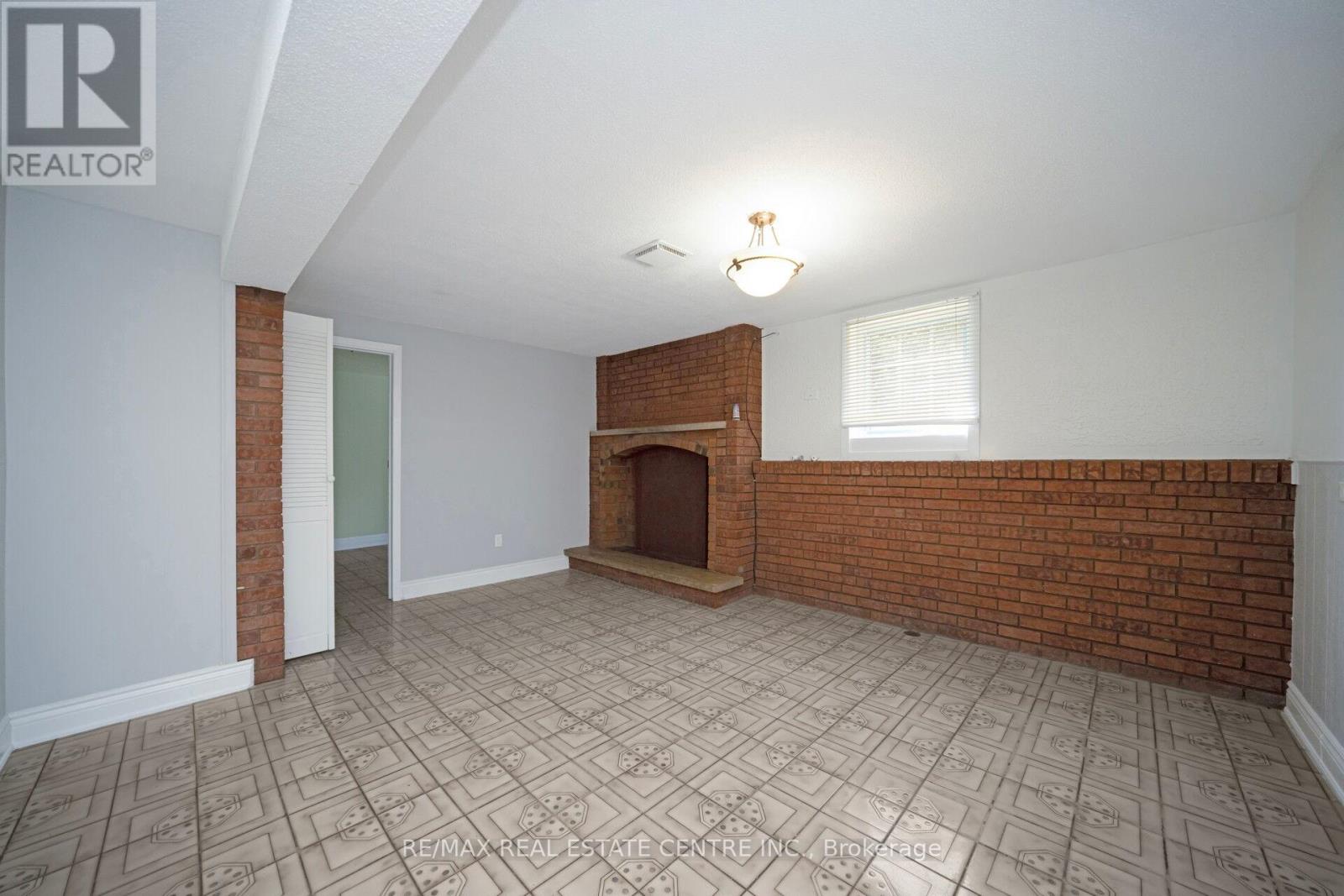 35 Madison Street, Brampton (Central Park), Ontario  L6S 3C4 - Photo 27 - W12386075