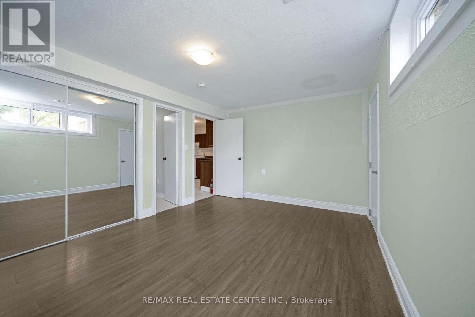 35 Madison Street, Brampton (Central Park), Ontario  L6S 3C4 - Photo 37 - W12386075