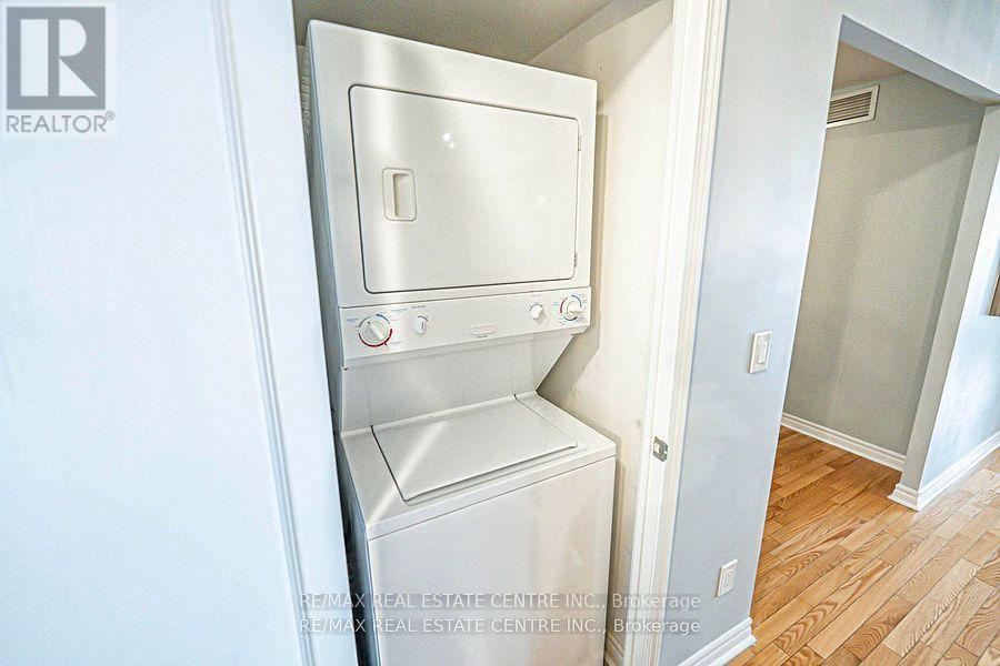 1509 - 4080 Living Arts Drive, Mississauga, Ontario  L5B 4M8 - Photo 17 - W12386078