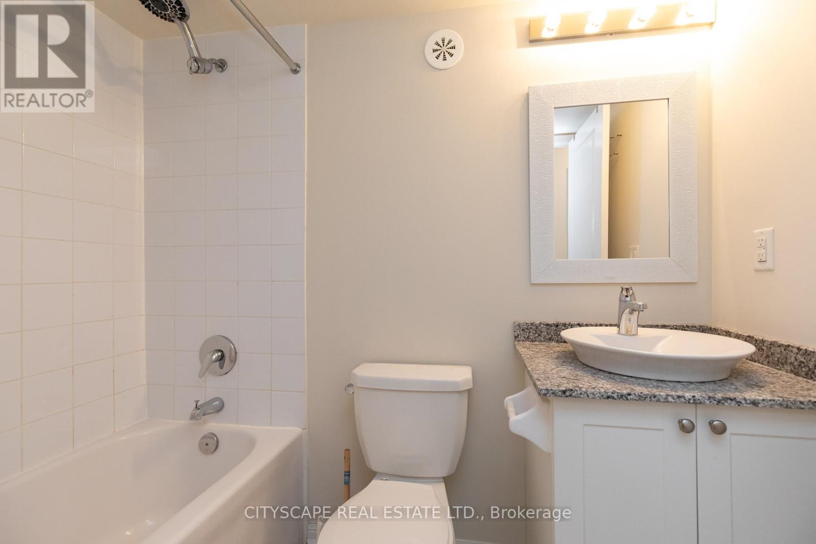 121 - 7 Foundry Avenue, Toronto, Ontario  M6H 0B7 - Photo 11 - W12386089