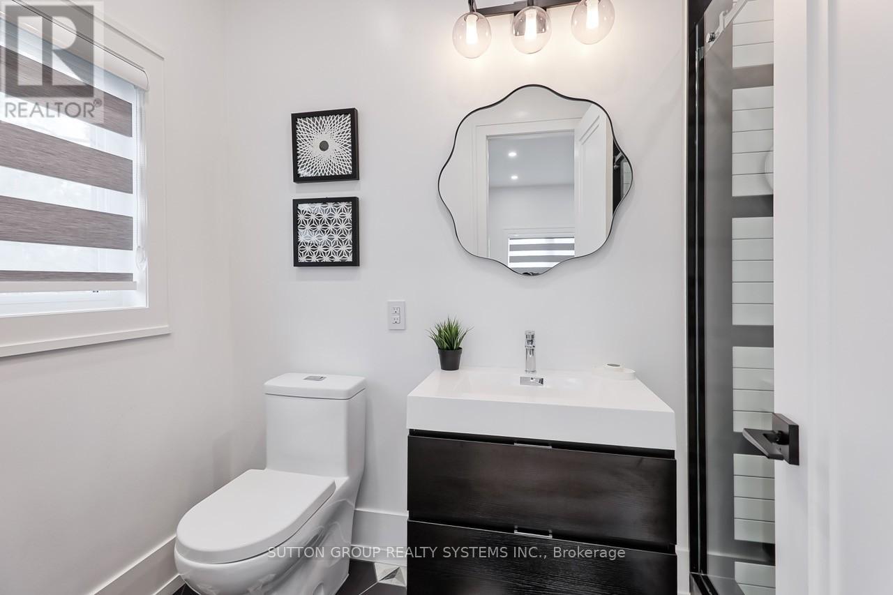 214 Shaver Avenue N, Toronto, Ontario  M9B 4P3 - Photo 29 - W12386110