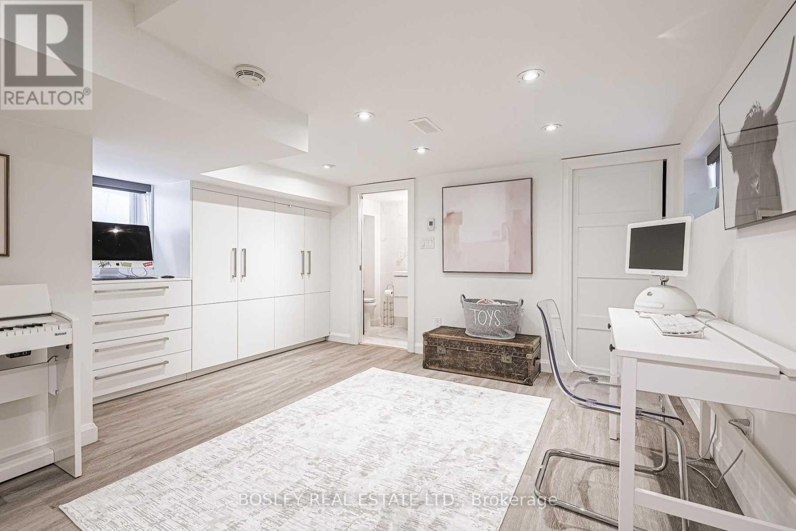 56 Helena Avenue, Toronto, Ontario  M6G 2H2 - Photo 30 - C12374506