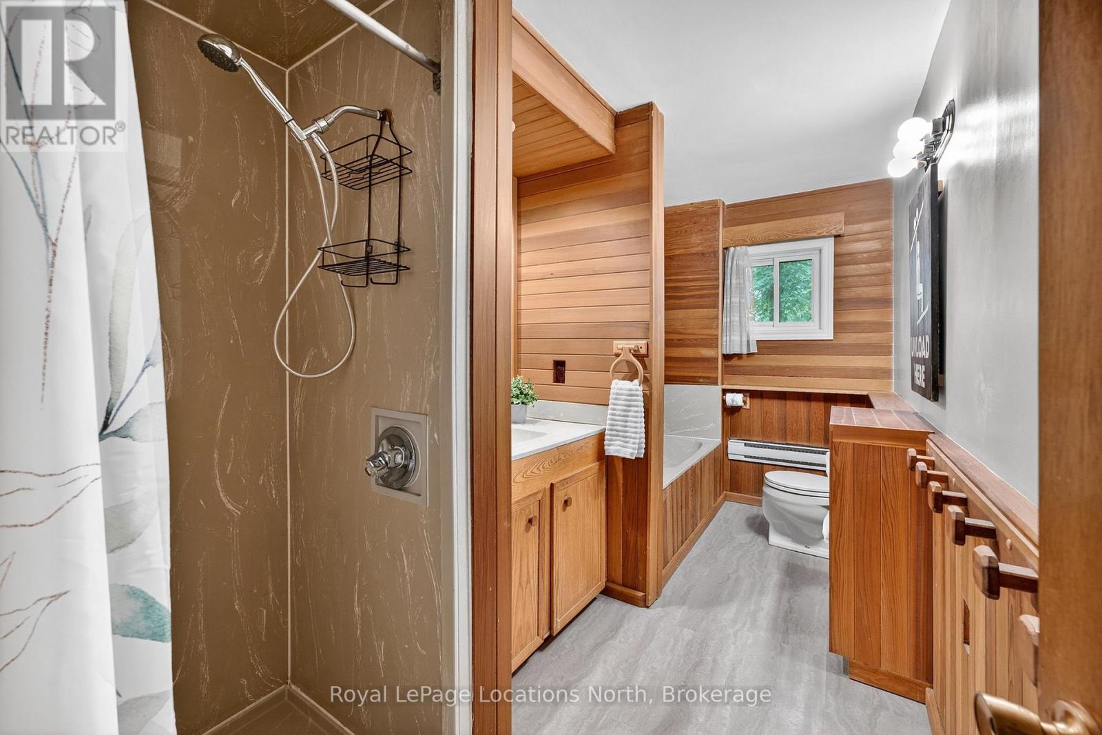 119 Tyrol Avenue, Blue Mountains, Ontario  N0H 2E0 - Photo 16 - X12386153