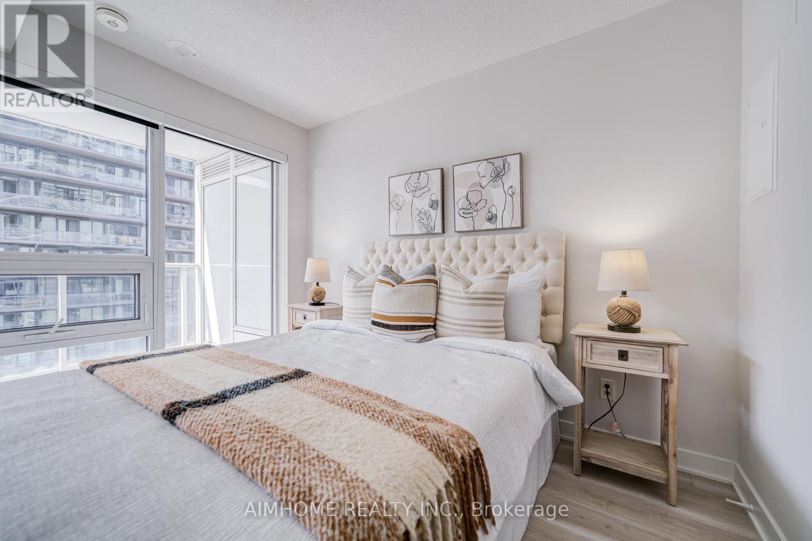 1102 - 19 Bathurst Street, Toronto, Ontario  M5V 0N2 - Photo 26 - C12385928