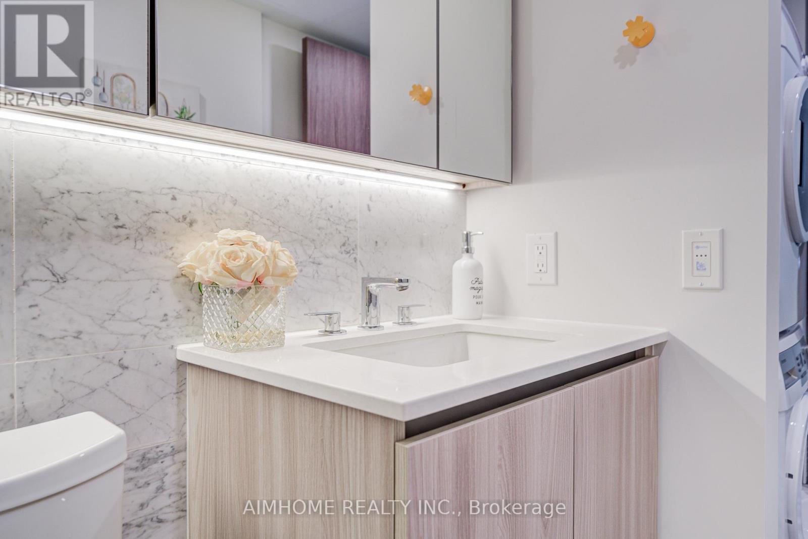 1102 - 19 Bathurst Street, Toronto, Ontario  M5V 0N2 - Photo 33 - C12385928
