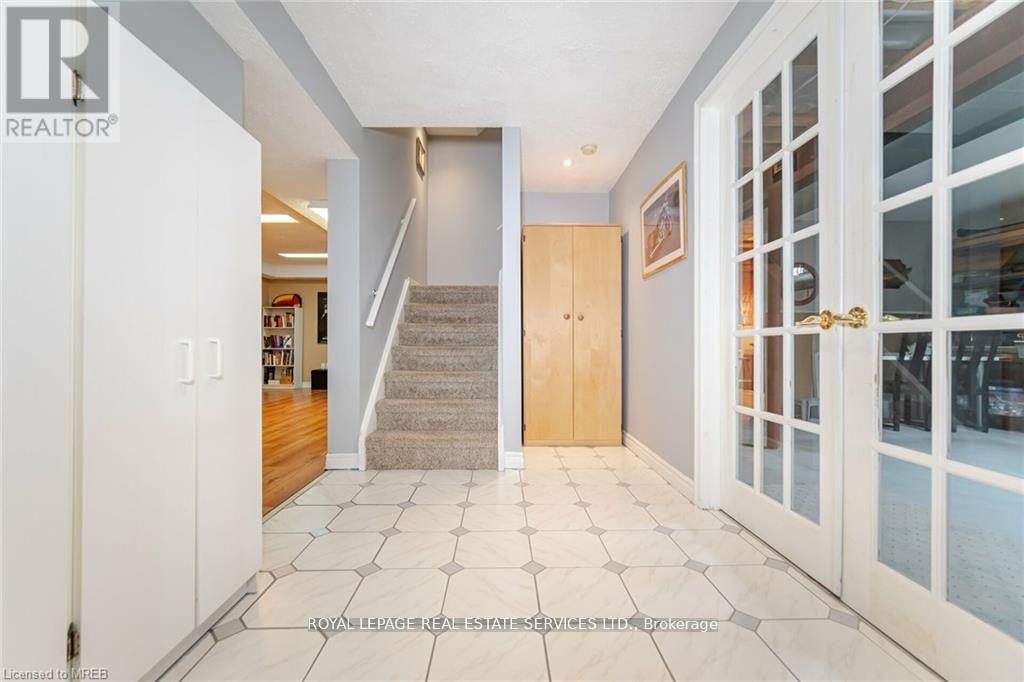 125 Ferndale Drive S, Barrie (Ardagh), Ontario  L4N 6Y6 - Photo 35 - S12385501