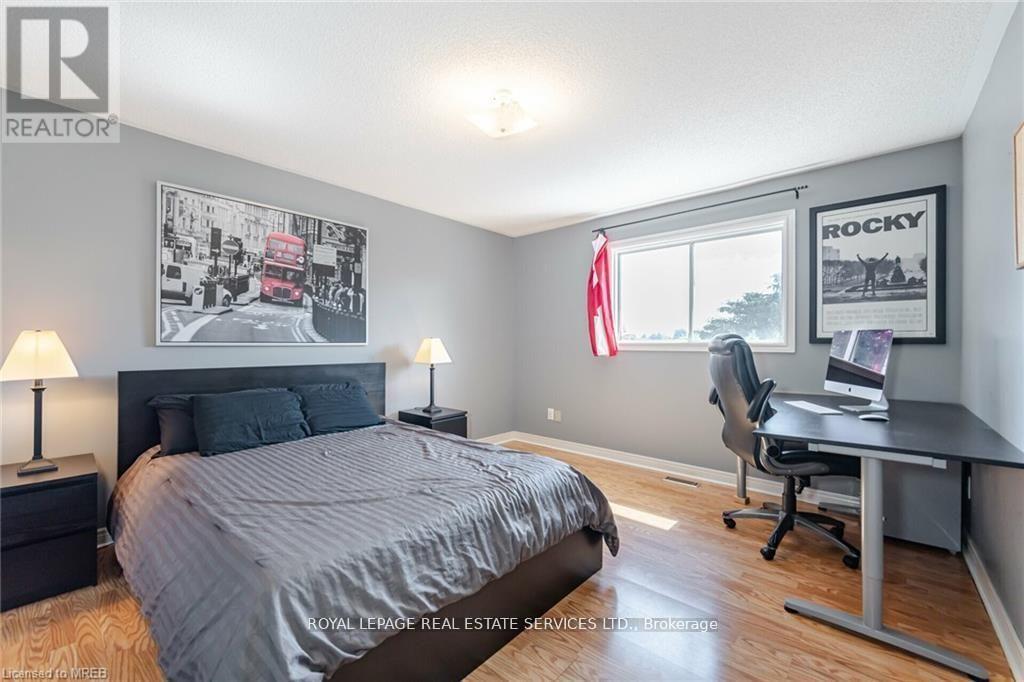 125 Ferndale Drive S, Barrie (Ardagh), Ontario  L4N 6Y6 - Photo 31 - S12385501