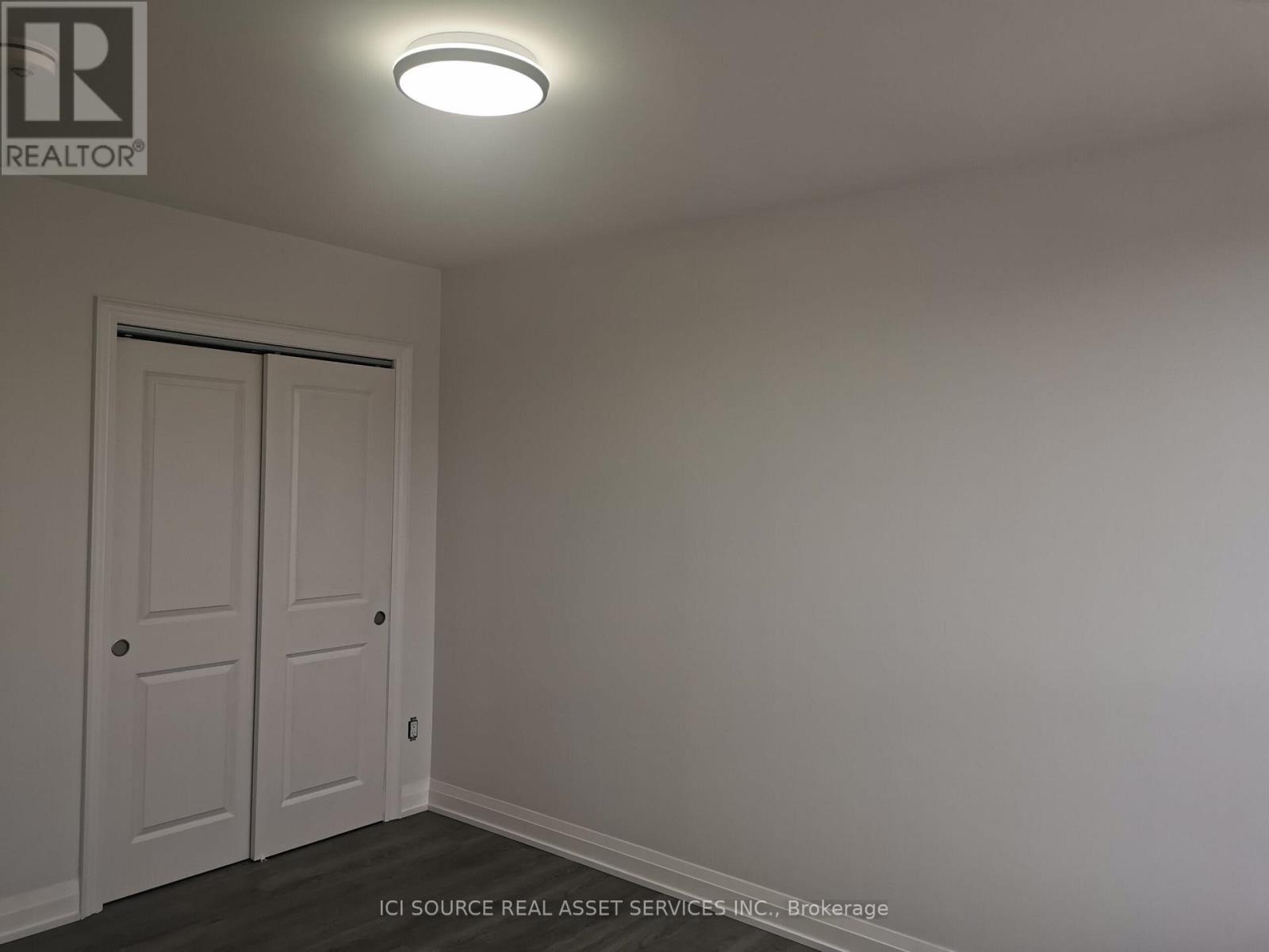 2135 Jane Street, Toronto, Ontario  M3M 1A2 - Photo 12 - W12165088