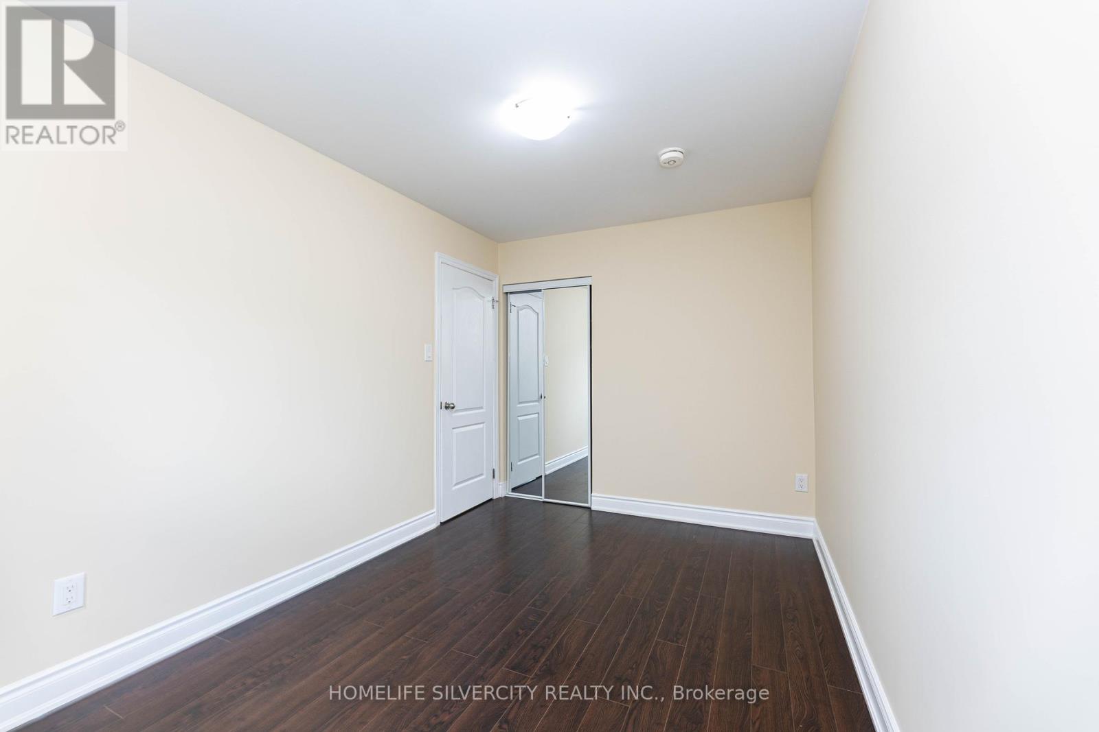 7258 Reindeer Drive, Mississauga, Ontario  L4T 2M7 - Photo 30 - W12384743