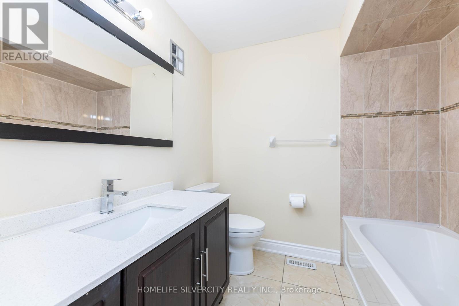7258 Reindeer Drive, Mississauga, Ontario  L4T 2M7 - Photo 31 - W12384743