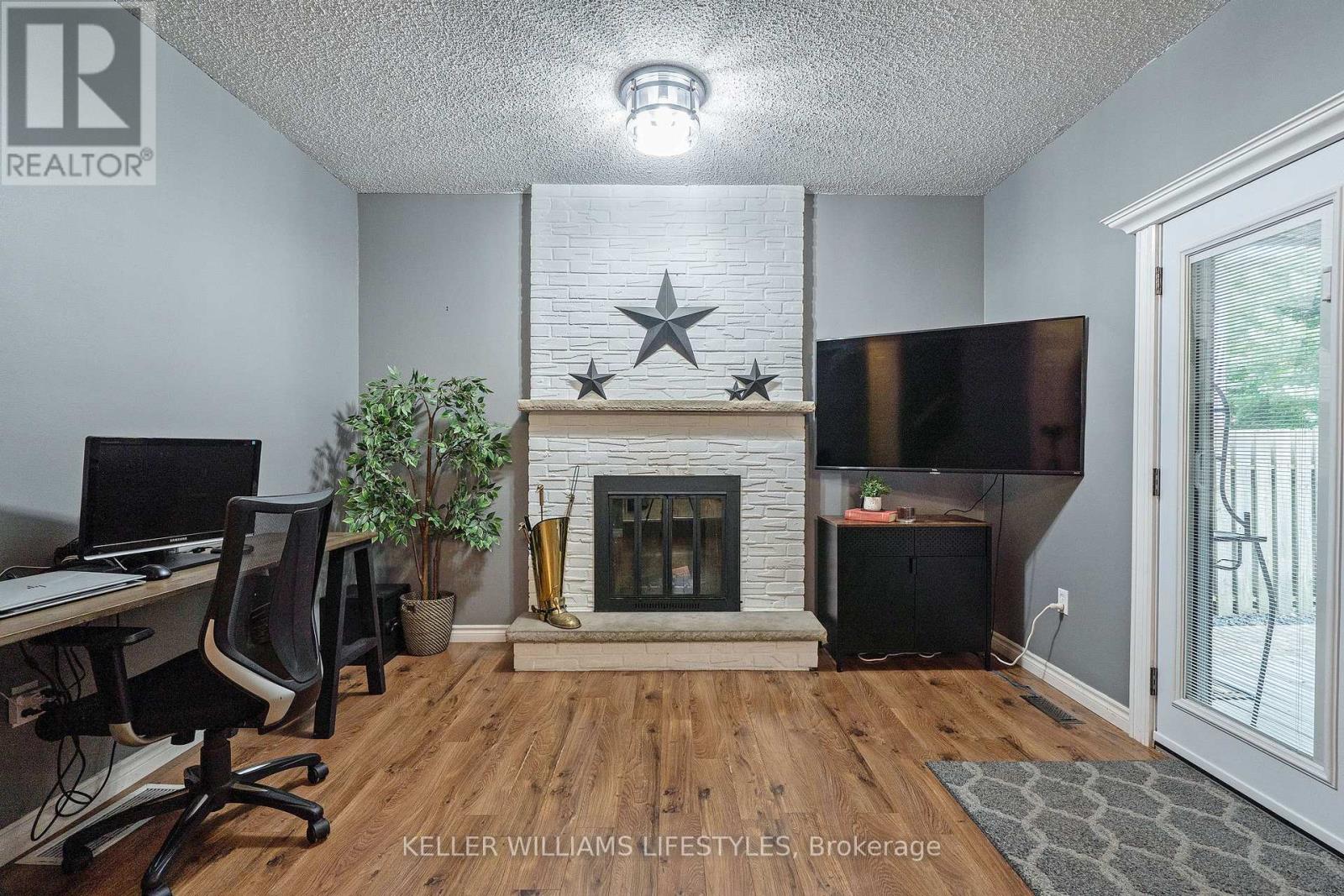 21 Beechbank Crescent, London South (South X), Ontario  N6E 2N9 - Photo 14 - X12384061