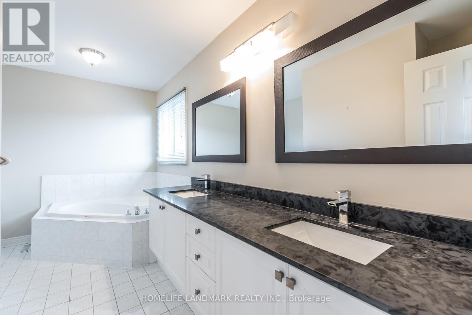 97 Annina Crescent, Markham, Ontario  L3R 4S5 - Photo 11 - N12386126
