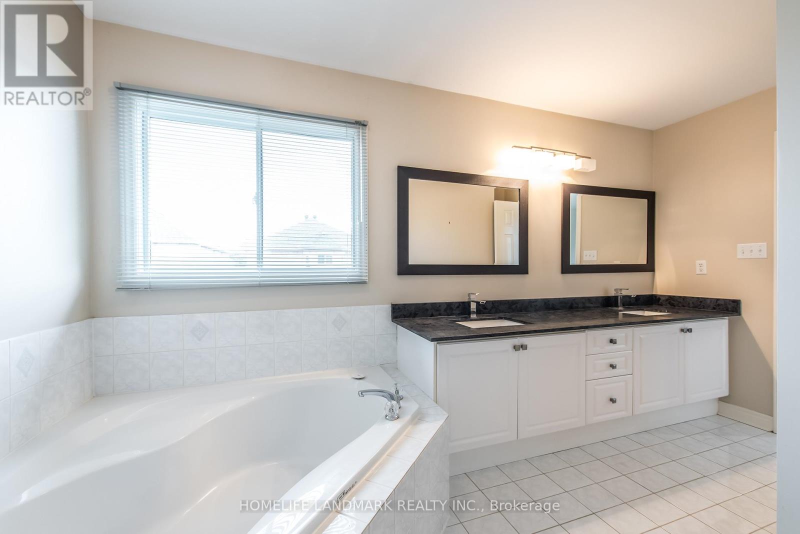 97 Annina Crescent, Markham, Ontario  L3R 4S5 - Photo 12 - N12386126