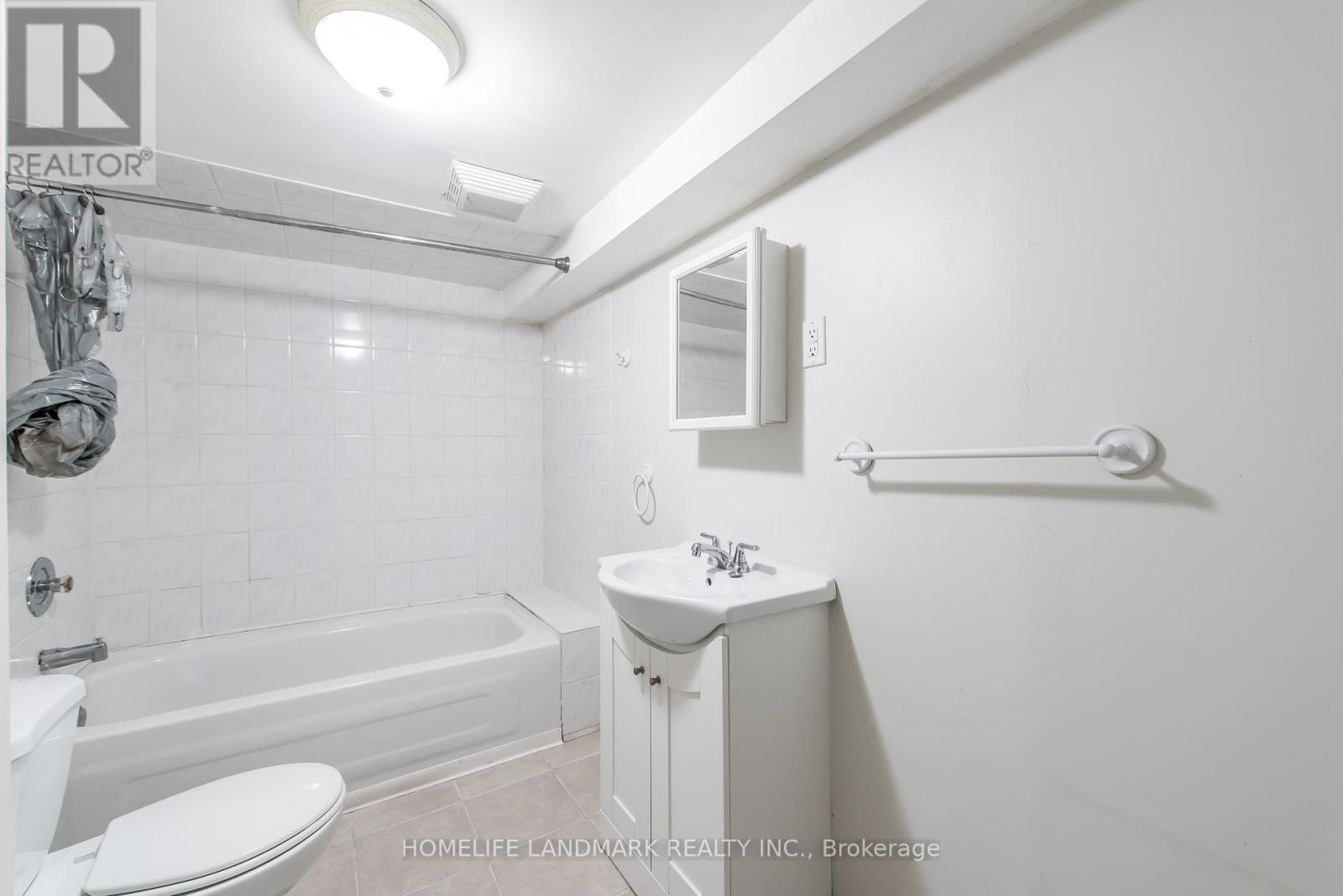 97 Annina Crescent, Markham, Ontario  L3R 4S5 - Photo 18 - N12386126