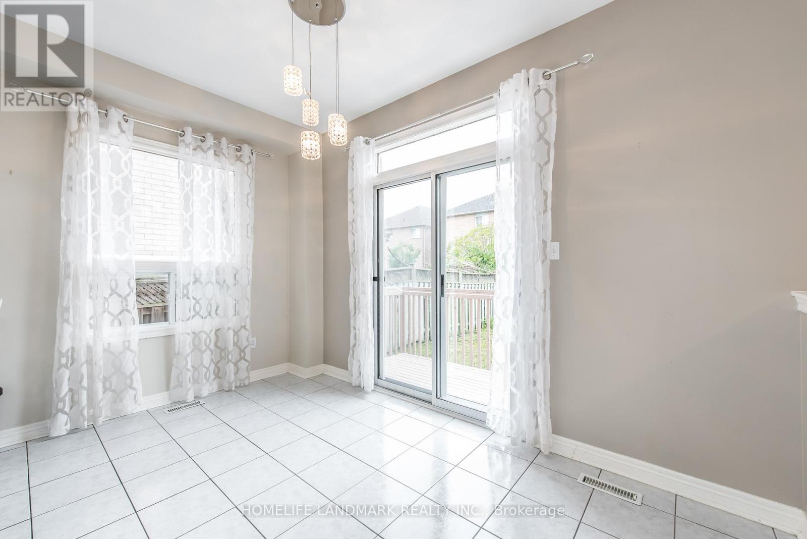 97 Annina Crescent, Markham, Ontario  L3R 4S5 - Photo 6 - N12386126