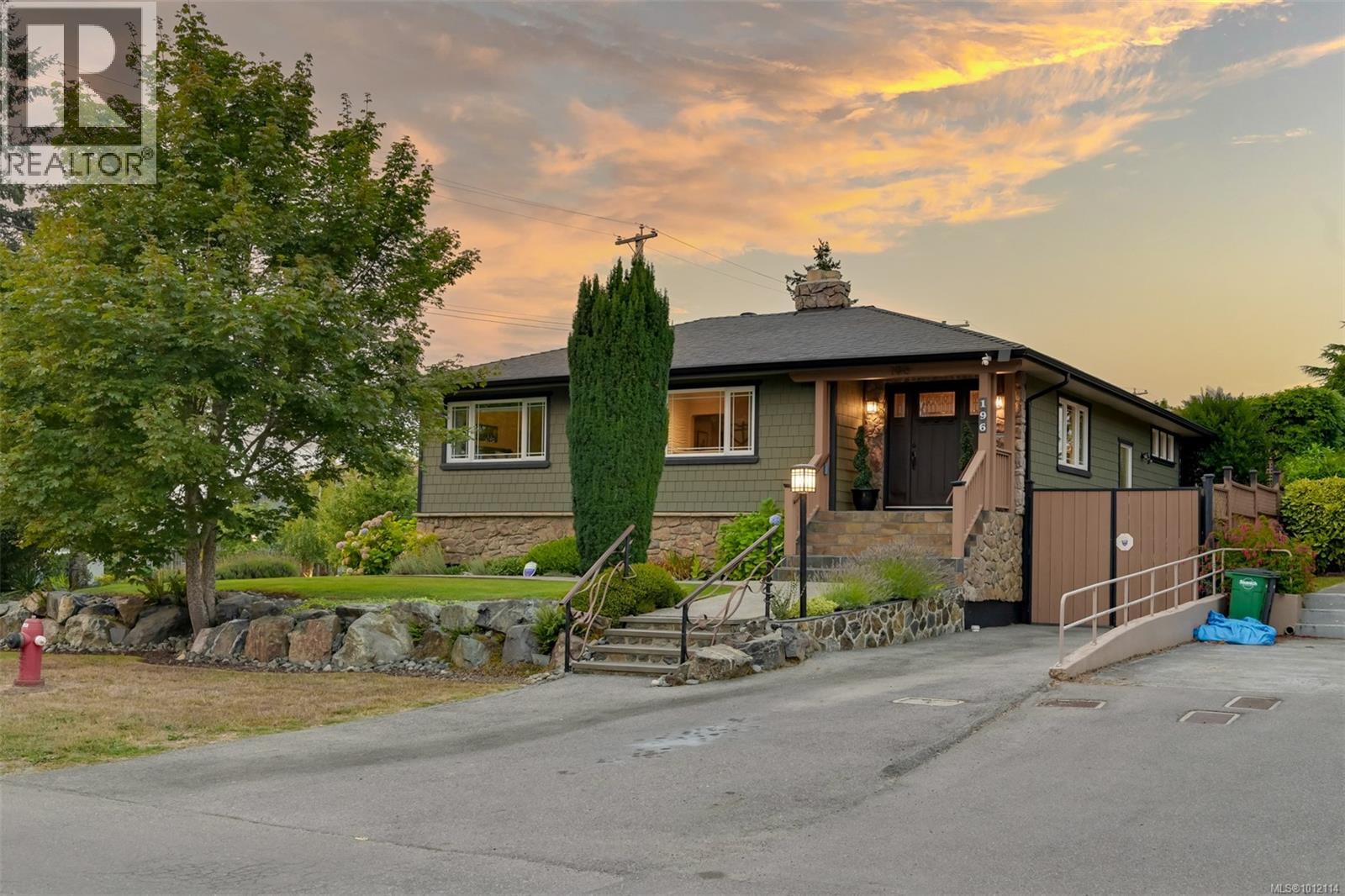 196 Homer Rd, Saanich, British Columbia