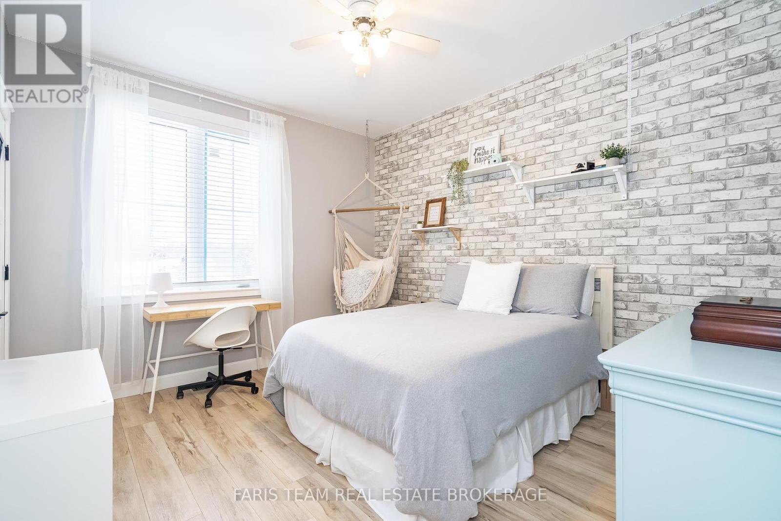 32 Leisure Court, Severn (Coldwater), Ontario  L0K 1E0 - Photo 23 - S12386149