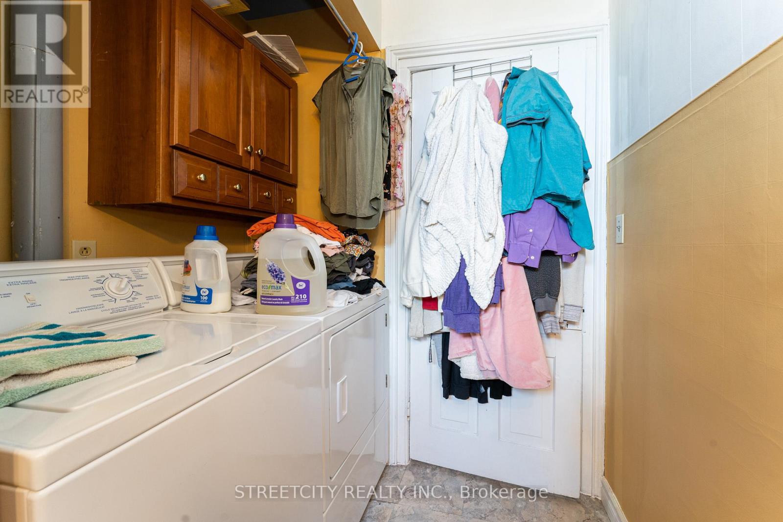 206 Main Street E, North Middlesex (Parkhill), Ontario  N0M 2K0 - Photo 29 - X12386166