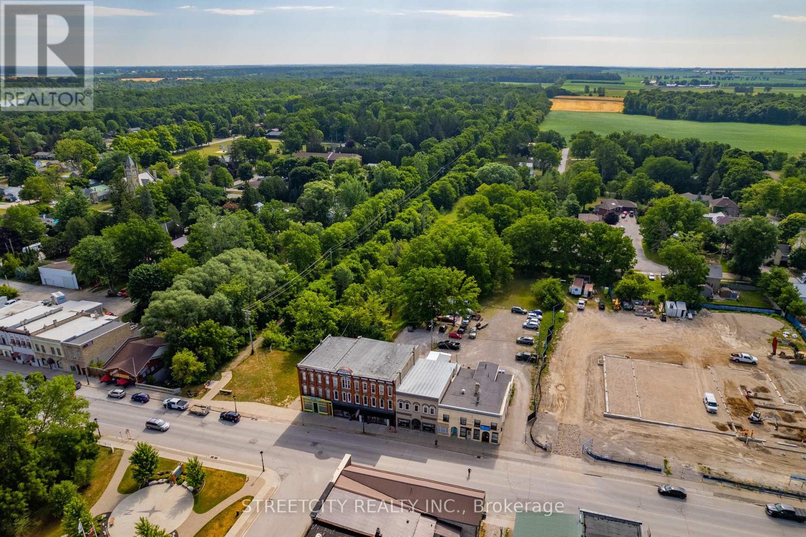 206 Main Street E, North Middlesex (Parkhill), Ontario  N0M 2K0 - Photo 44 - X12386166