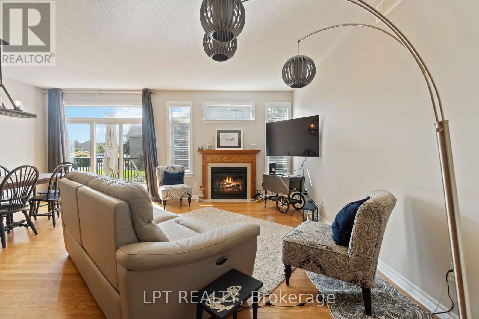 100 Blackhorse Drive, North Grenville, Ontario  K0G 1J0 - Photo 11 - X12386191