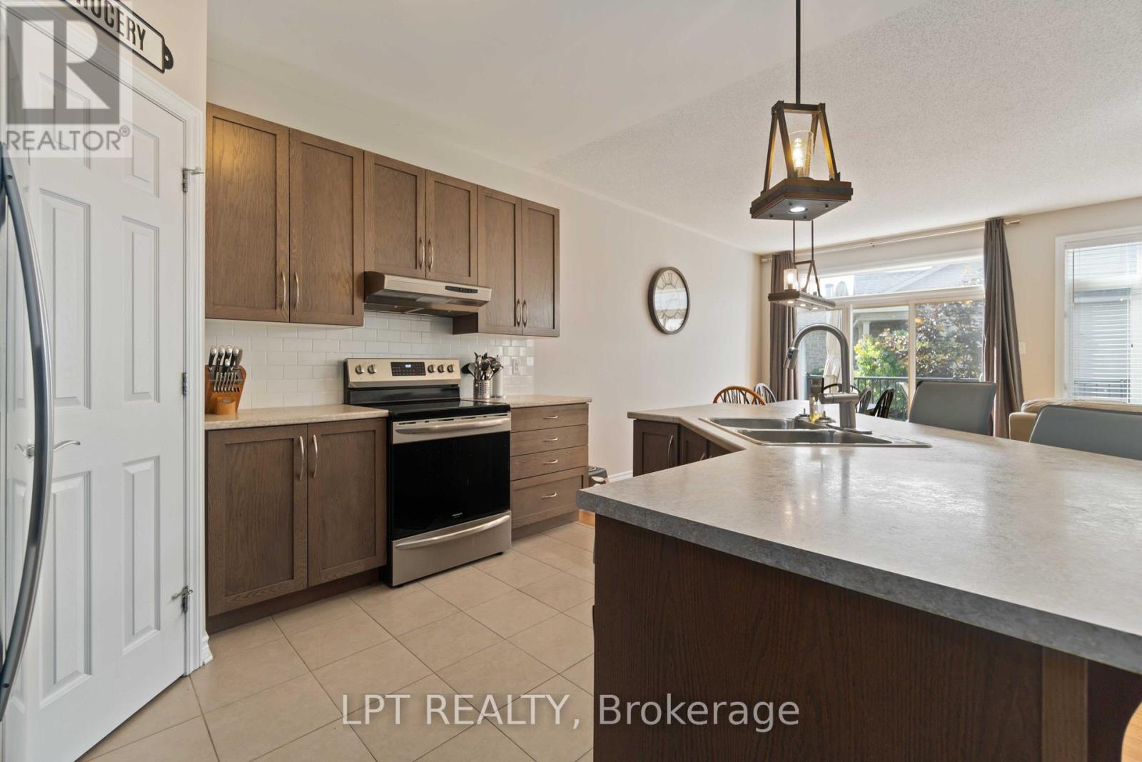100 Blackhorse Drive, North Grenville, Ontario  K0G 1J0 - Photo 20 - X12386191