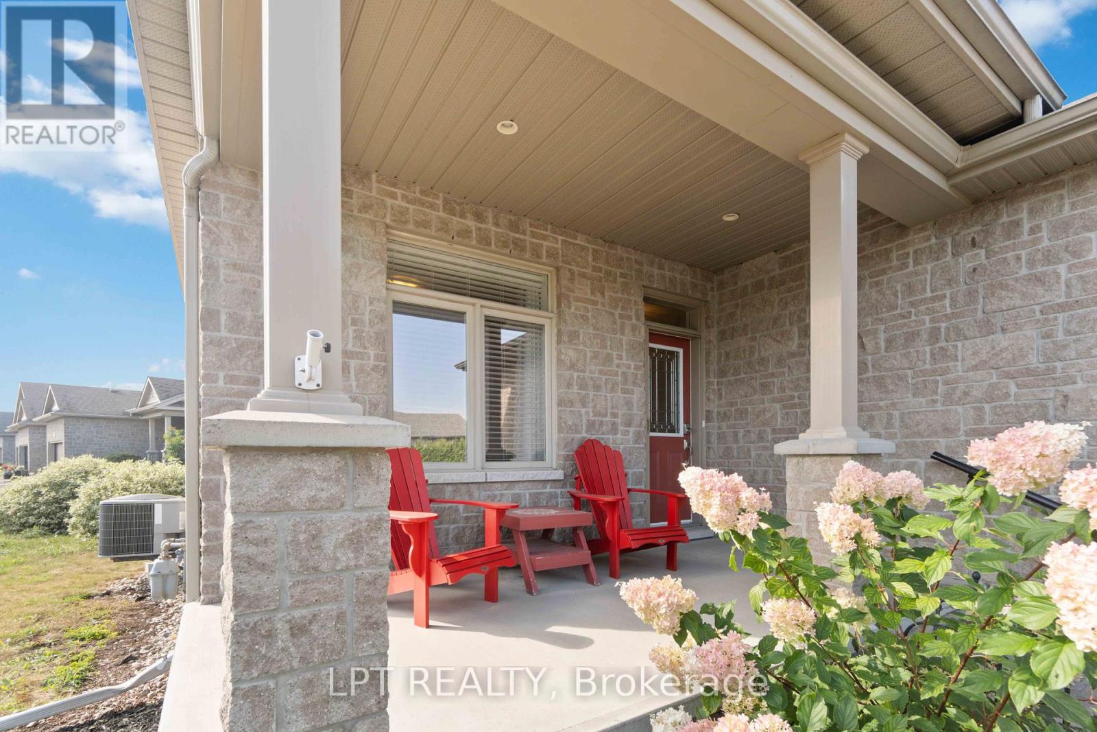 100 Blackhorse Drive, North Grenville, Ontario  K0G 1J0 - Photo 5 - X12386191