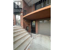 6 ROMANWAY CRESCENT, Toronto, Ontario