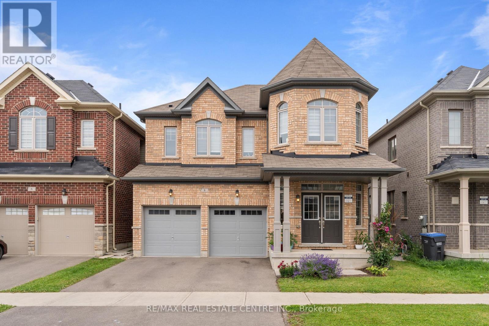 8 Oconnor Crescent, Brampton, Ontario  L7A 5A6 - Photo 1 - W12386147