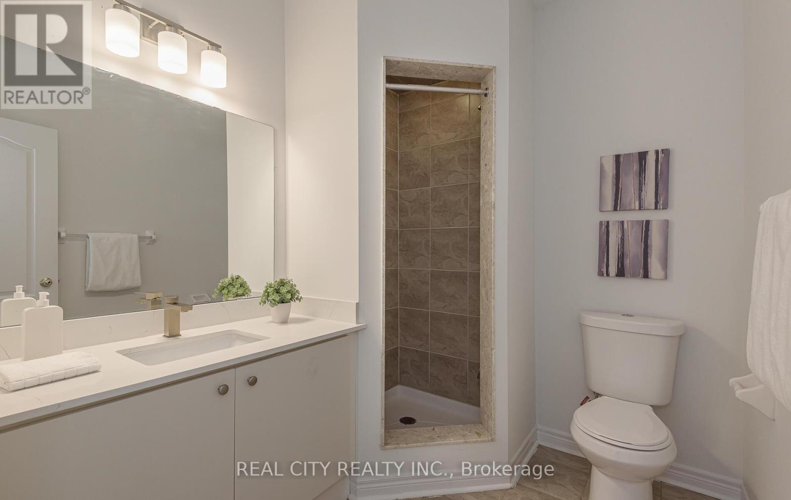 27 Bellhaven Crescent, Brampton (Sandringham-Wellington), Ontario  L6R 0W6 - Photo 16 - W12386148