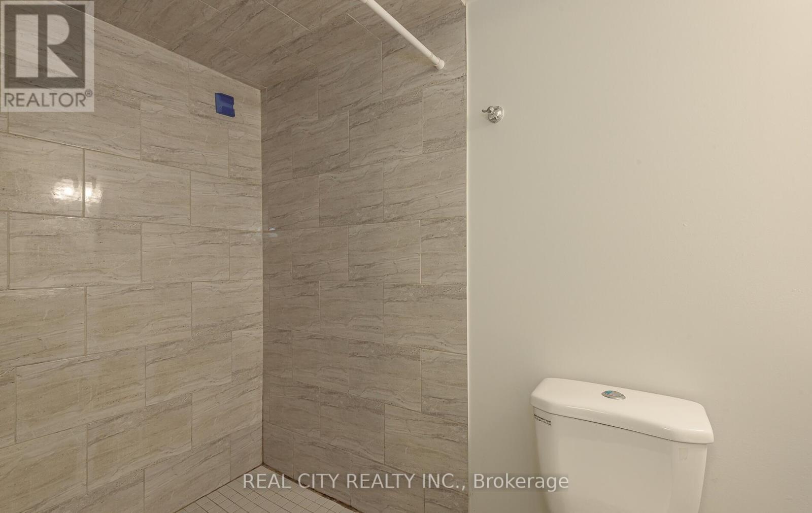 27 Bellhaven Crescent, Brampton (Sandringham-Wellington), Ontario  L6R 0W6 - Photo 27 - W12386148