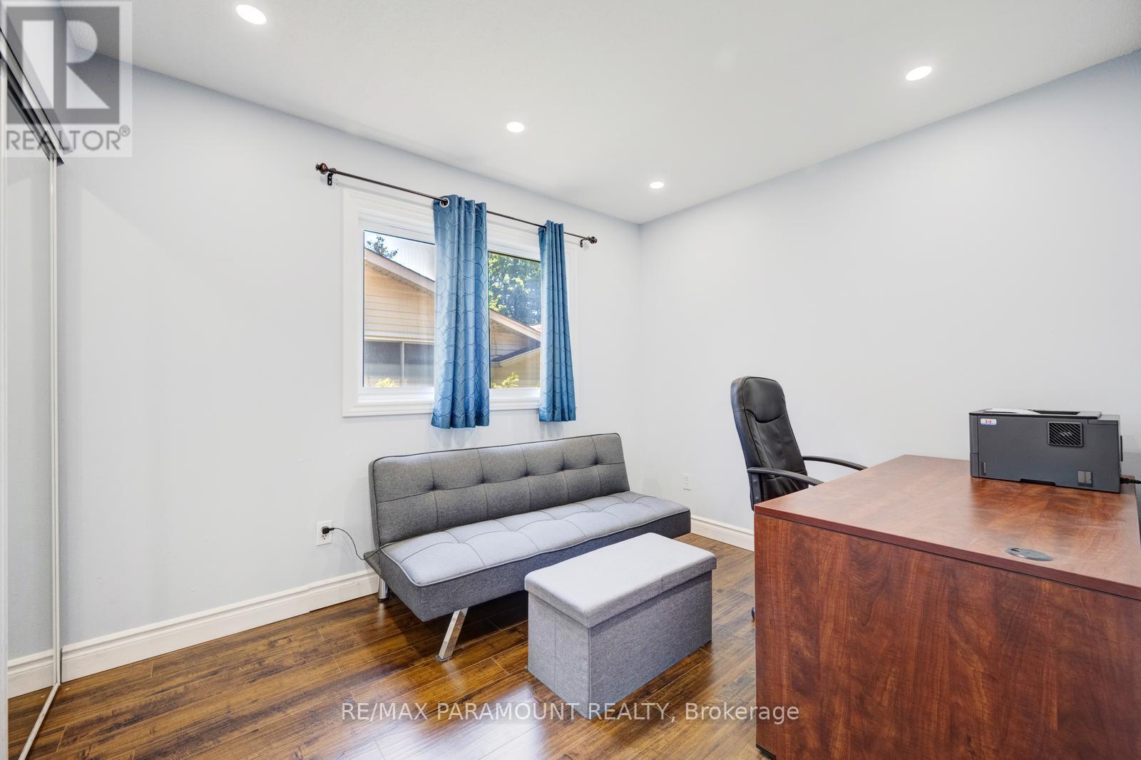 3197 Candela Drive, Mississauga, Ontario  L5A 2T9 - Photo 25 - W12386154
