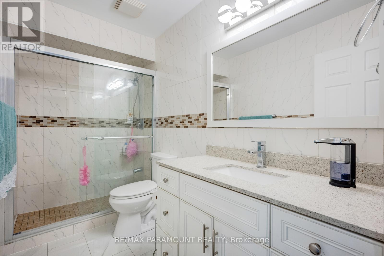 3197 Candela Drive, Mississauga, Ontario  L5A 2T9 - Photo 28 - W12386154
