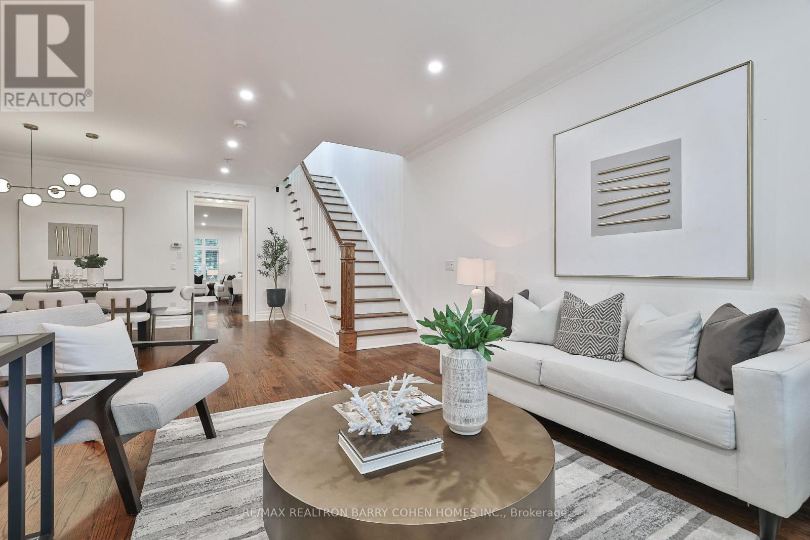 136 Bowood Avenue, Toronto (Lawrence Park North), Ontario  M4N 1Y5 - Photo 3 - C12386177