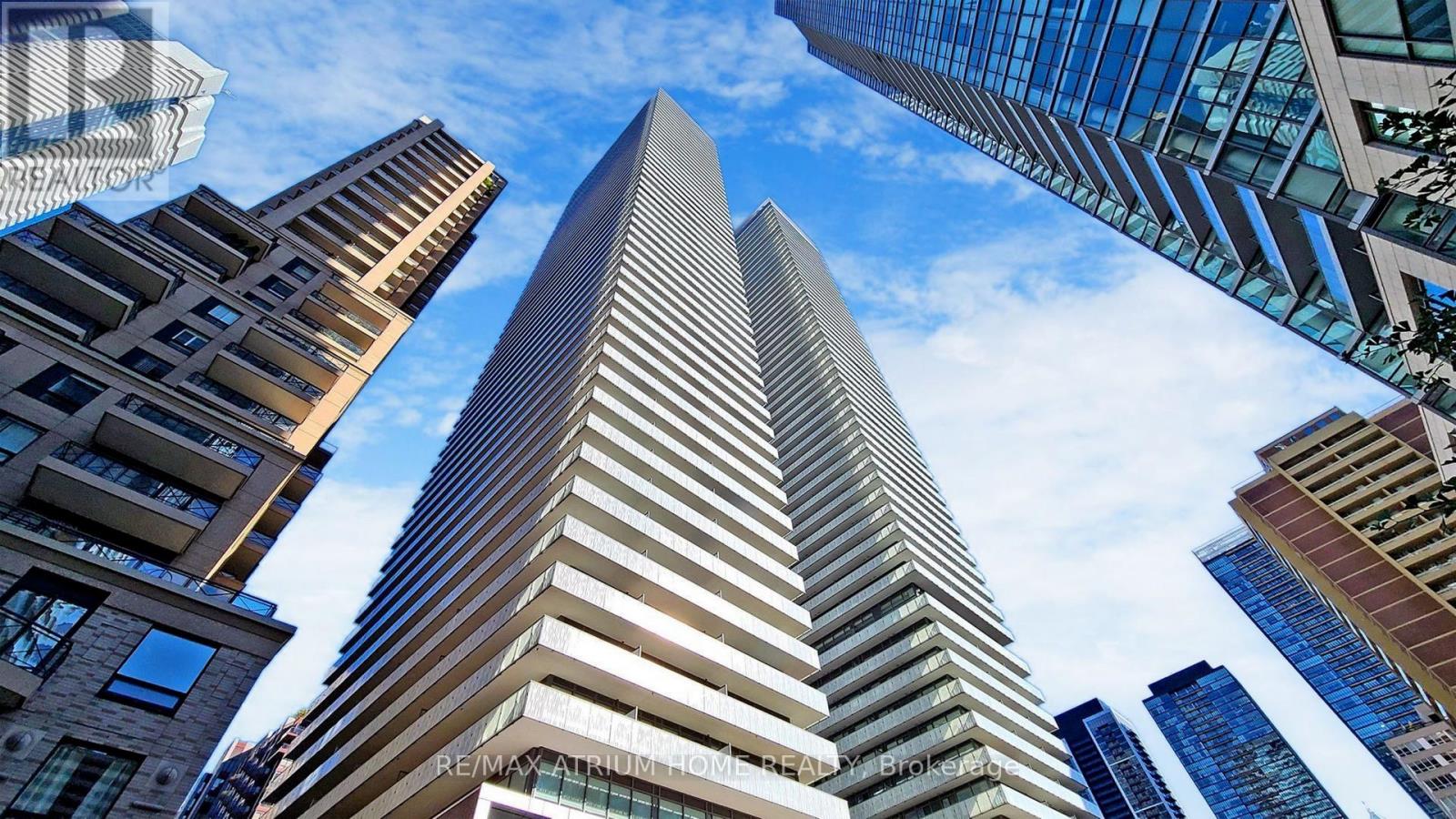 5004 - 50 Charles Street E, Toronto, Ontario  M4Y 1T1 - Photo 2 - C12386195