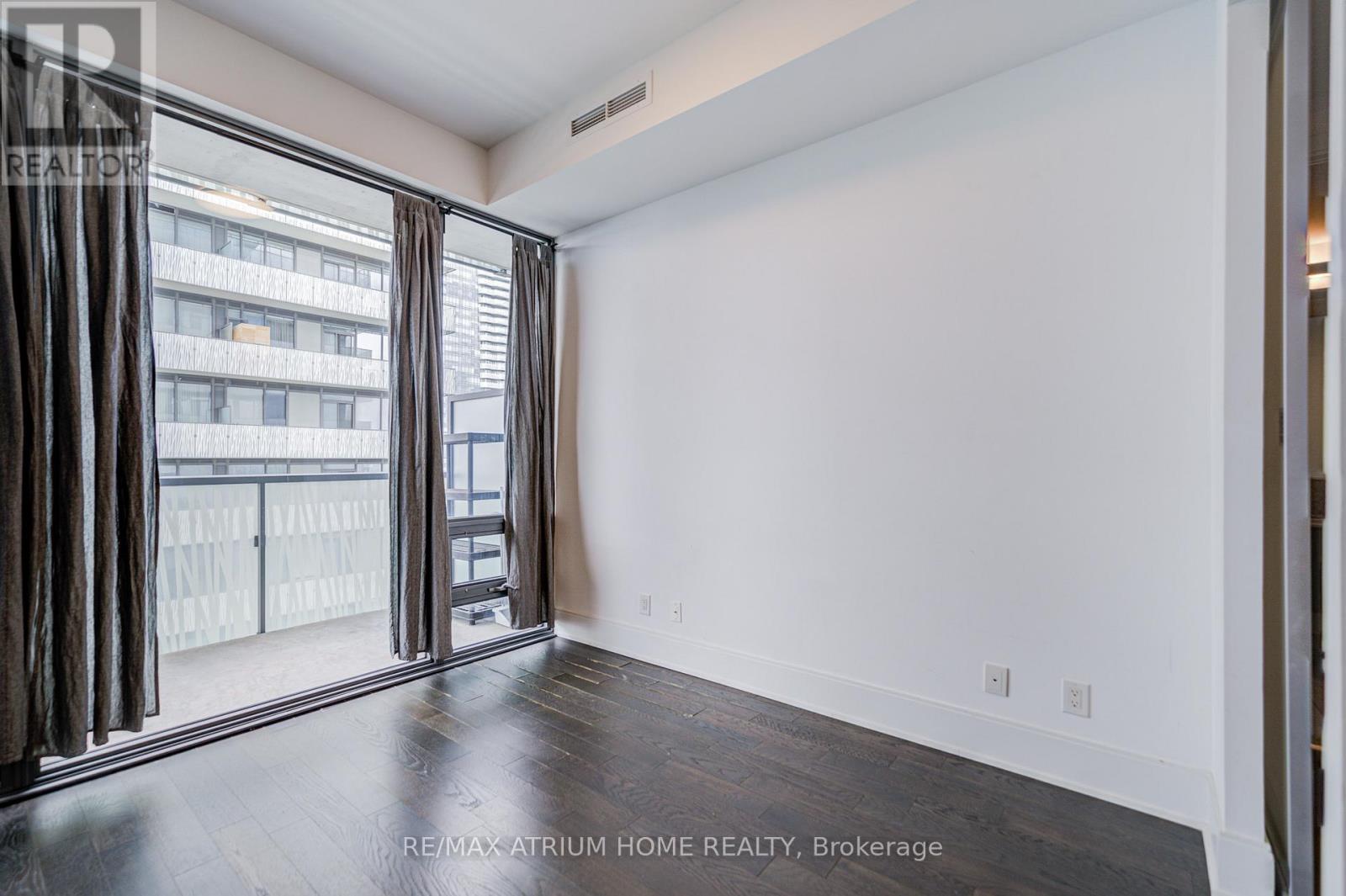 5004 - 50 Charles Street E, Toronto, Ontario  M4Y 1T1 - Photo 23 - C12386195