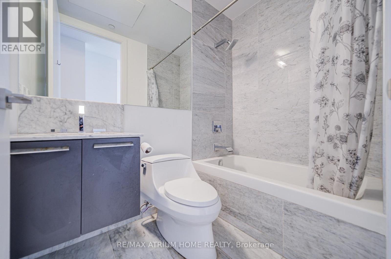 5004 - 50 Charles Street E, Toronto, Ontario  M4Y 1T1 - Photo 26 - C12386195