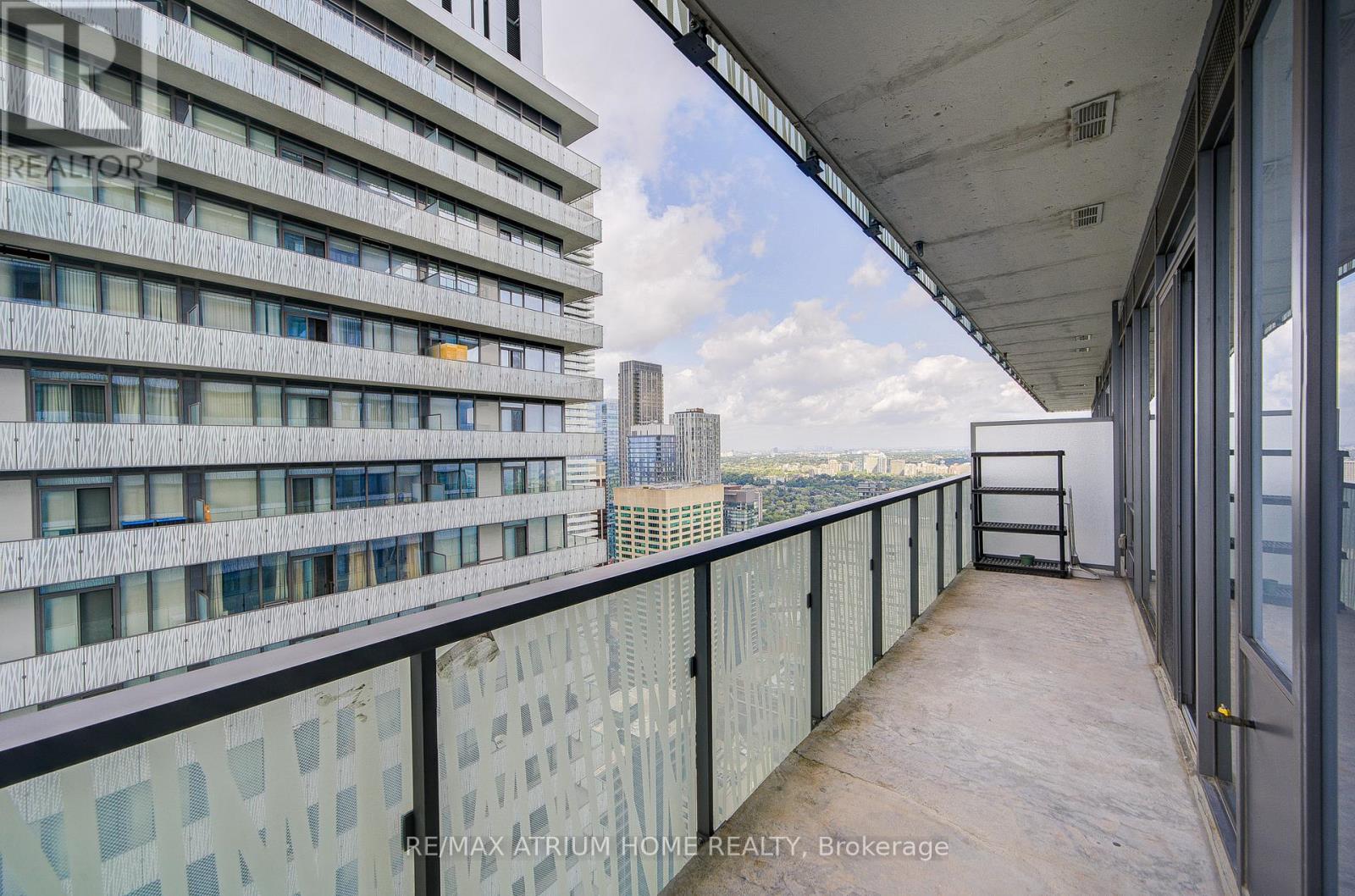 5004 - 50 Charles Street E, Toronto, Ontario  M4Y 1T1 - Photo 37 - C12386195