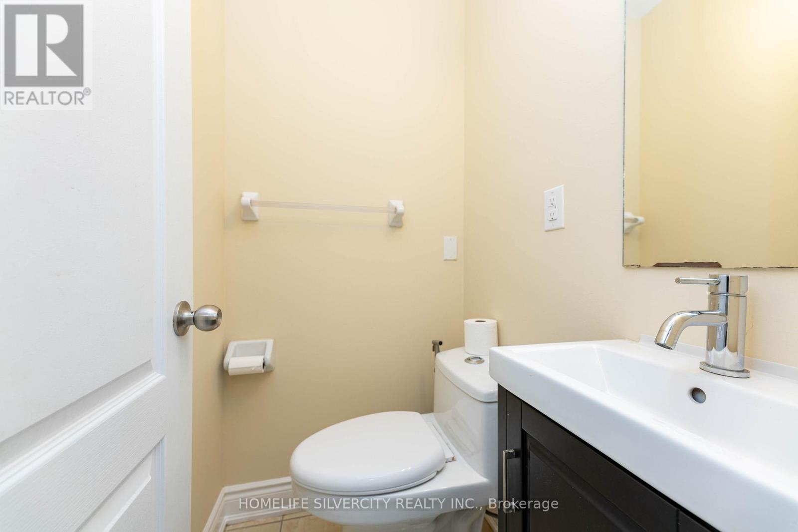 7258 Reindeer Drive, Mississauga, Ontario  L4T 2M7 - Photo 18 - W12384743