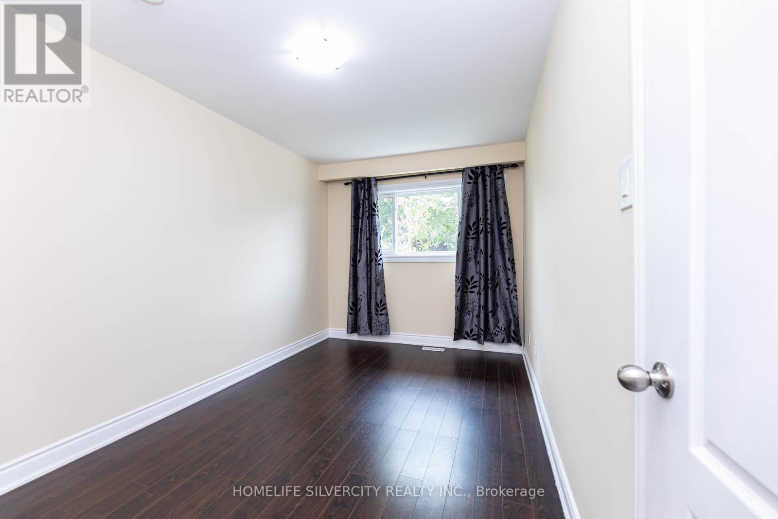 7258 Reindeer Drive, Mississauga, Ontario  L4T 2M7 - Photo 28 - W12384743